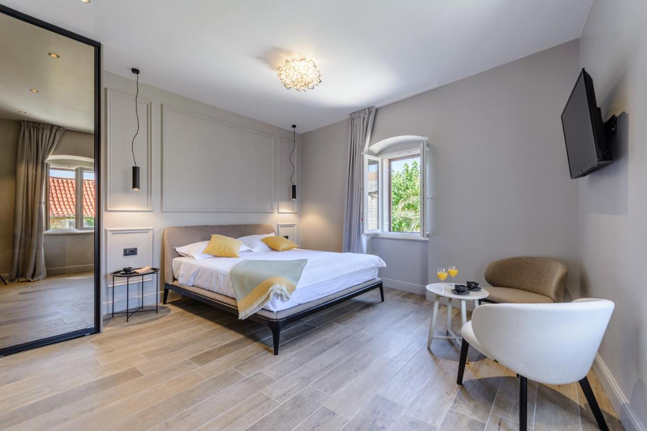 Dora Rooms And Studios Sutivan Bagian luar foto